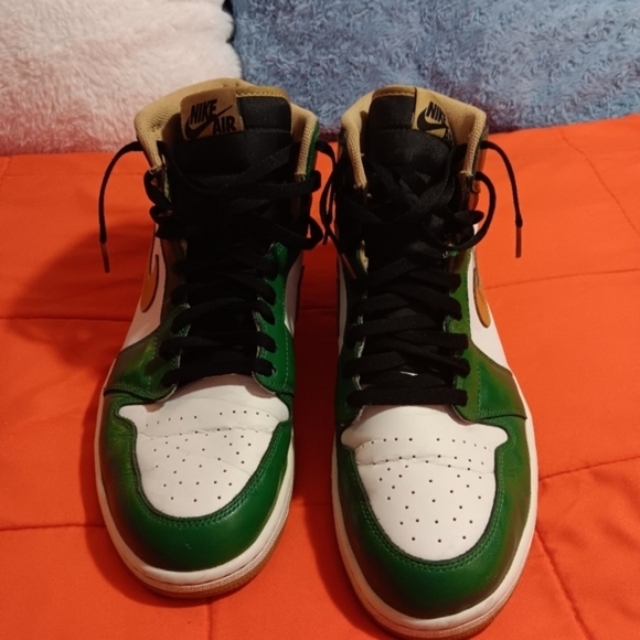 Nike Air Jordan Retro High OG Celtics 2013 Size 13 555088-315 - Main Image